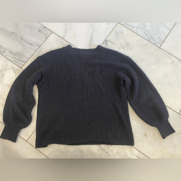 UpWest, Medium, charcoal gray waffle knit super soft puff sleeve v-neck sweater - Picture 6 of 6